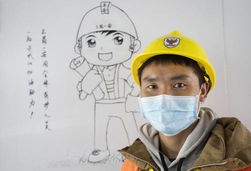致敬“沉默的英雄”——记武汉火神山雷神山医院的建设者
