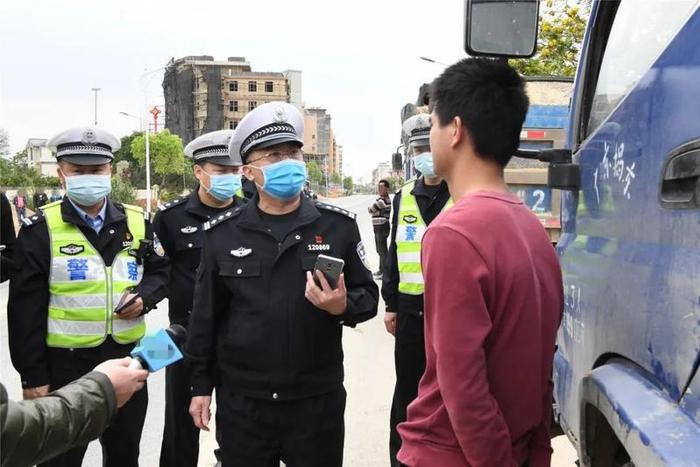 异地用警大整治！梅州交警仅一日查车358辆，暂扣机动车62辆