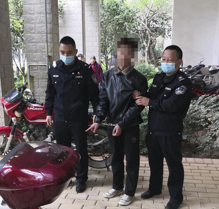兴宁15岁少年偷汽油被抓，竟发现两次盗窃摩托车！