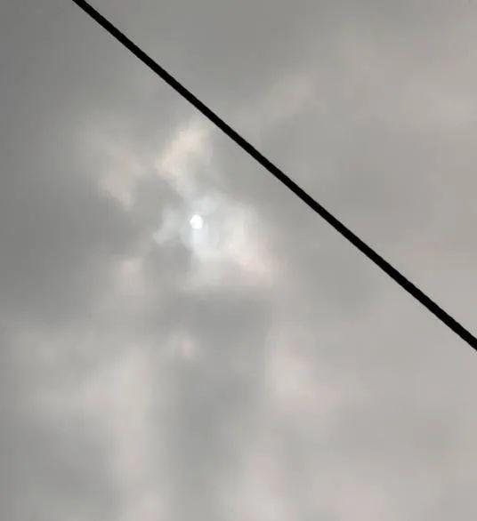 阳光短暂露脸，明日又是雨雨雨雨……