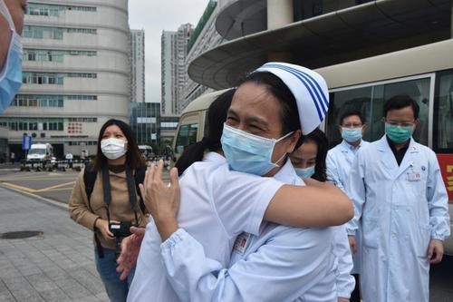 “回家”啦！北大深圳医院支援湖北20名医疗队员隔离休整期满