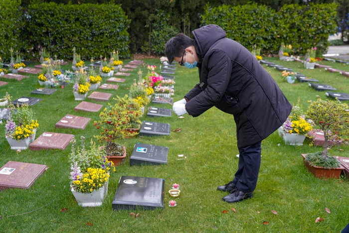 上海福寿园代客祭扫现场。 上海福寿园 供图