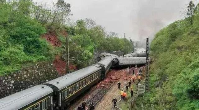 国务院通报郴州火车脱轨事故，原因初步查明