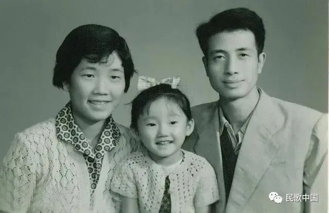 催人泪下，为已故妈妈而写，成方圆动情演绎《思念成殇》