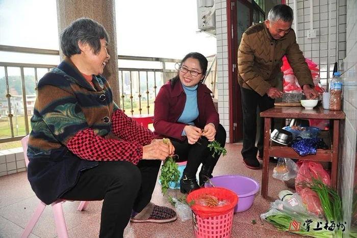 五华有位广州来的美女干部！携家带口来扶贫，为她点赞！