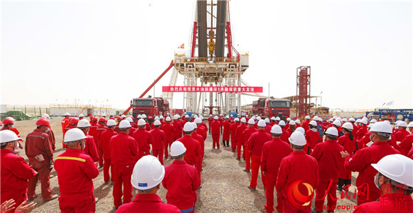 塔里木油田满深1井获重大发现。陈士兵 摄