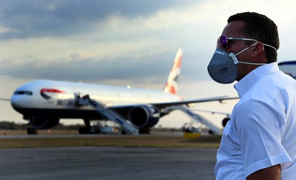  2020年3月18日，古巴哈瓦那，“布雷马”号邮轮人员包机回英国。新华社 资料