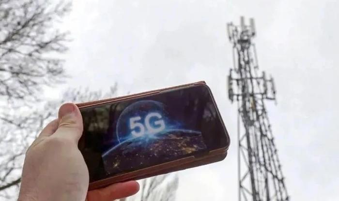 英国人觉得5G会传播新型冠状病毒，然后真就把基站给烧了？