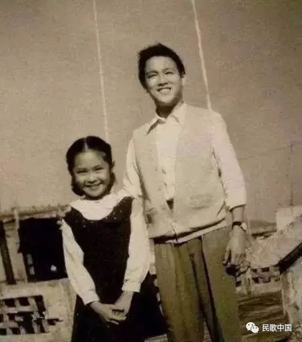 曾感动无数人的《世上只有妈妈好》，原唱竟然是她！