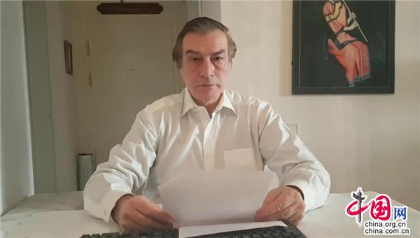 土耳其卡努出版社社长詹姆·克泽奇。