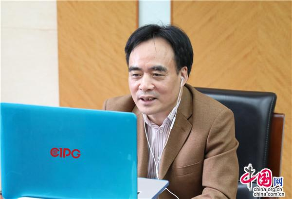 中国外文局副局长陆彩荣。