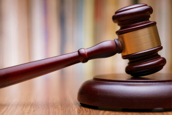 图片来源：东方IC