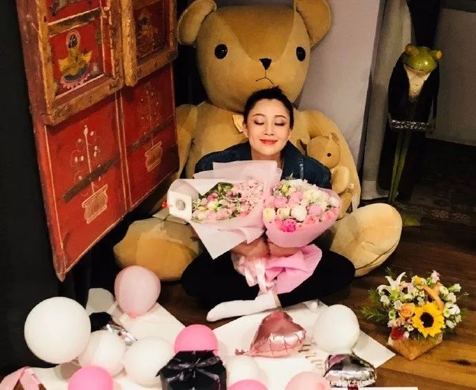 演技不输孙俪，还是军艺校花之首，前夫入狱六年，都40岁了该轮到她红了吧？！