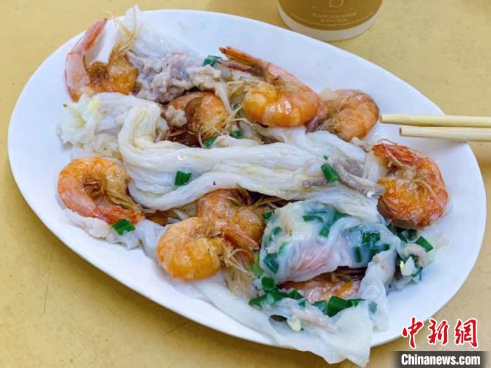 虾肉肠。李晓春 摄 