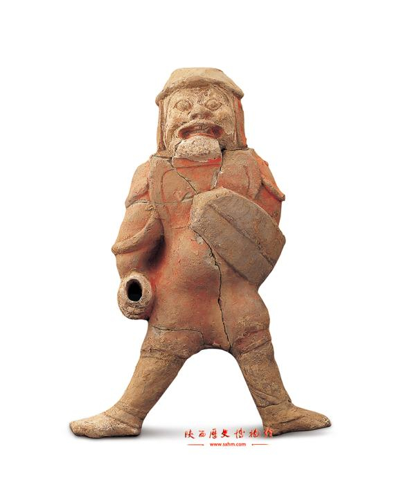 彩绘胡人持盾武士俑。来源：陕西历史博物馆网站