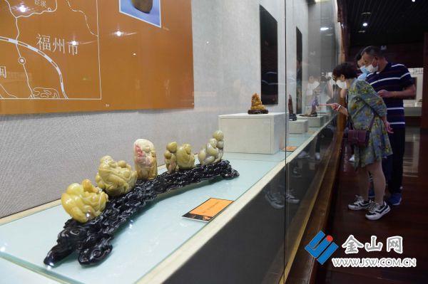 “石之天成——寿山石雕刻展”在镇江博物馆开展