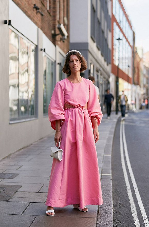 图片来源：Instagram账号@THESTYLESTALKERCOM