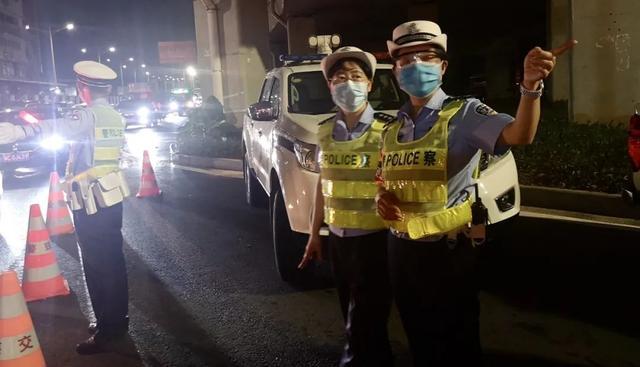 昨晚珠海男子陪女友庆祝“520”被抓！一夜21司机落网！