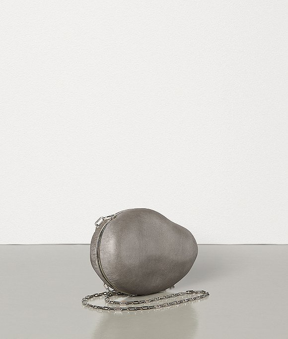 图片来源：Bottega Veneta