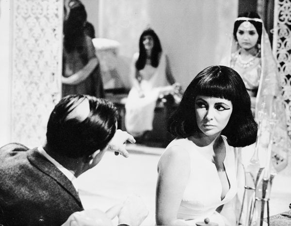 图/豆瓣网 《埃及艳后》电影剧照