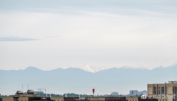 又见雪山！