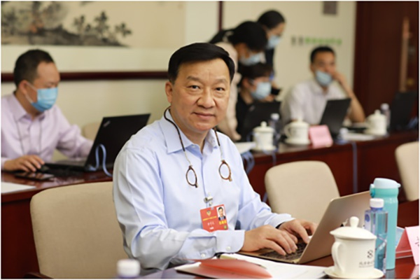 全国政协委员、北京协和医院麻醉科主任黄宇光 人民网 图