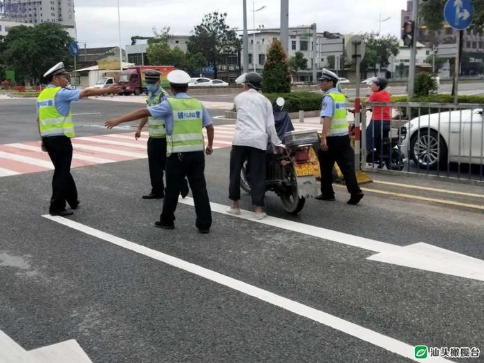 【速看】早上,澄海这个路口多名驾驶员因这事被...