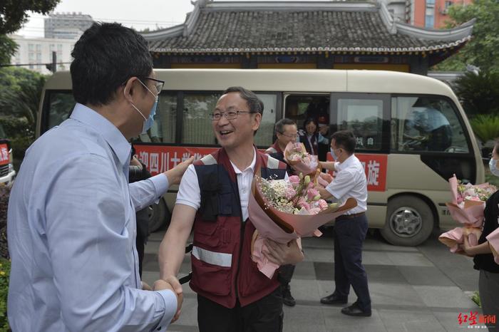 40天 中国援非抗疫专家组成员安全回家