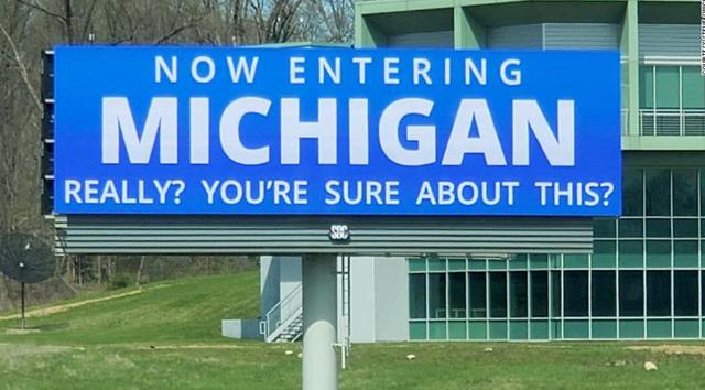 美国印第安纳州在边界立广告牌 提醒民众前往密歇根州要三思