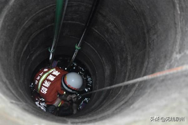 切记多吸取教训，26岁女子与丈夫吵架后，坠入8米深井