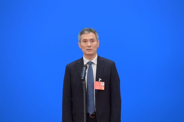 　　5月22日，第十三届全国人民代表大会第三次会议举行首场“代表通道”采访活动。这是全国人大代表罗杰接受采访。新华社记者 李贺 摄