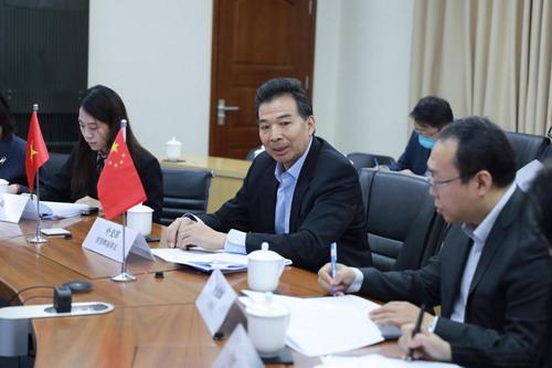外交部副部长罗照辉同越南副外长黎怀忠举行视频会议