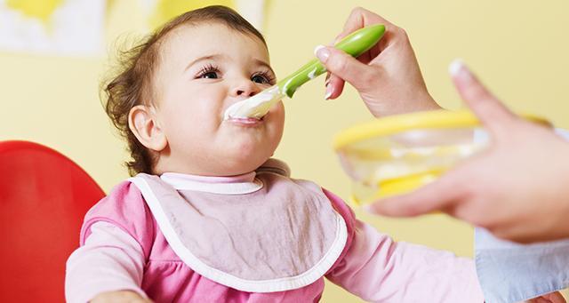 宝宝不到半岁患“肾结石”，错误的喂养方式是元凶，这是在害孩子