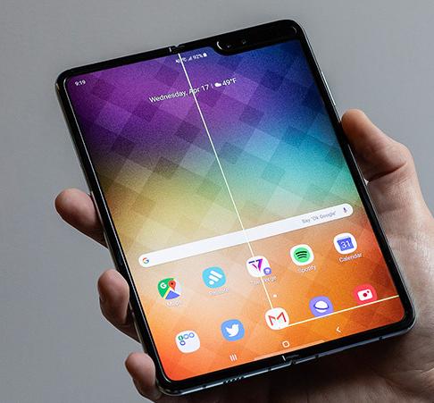 三星 Galaxy Fold 斩获 DIA“年度最佳屏幕”奖项