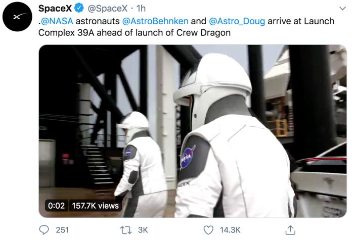 这已是今年美国最好的新闻了：SpaceX载人飞船成功发射！