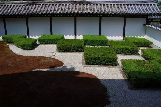 枯山水之于日式庭院，究竟意味着什么？