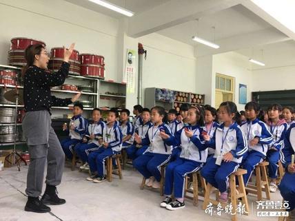 两地教学共研讨！市北区赴陇南支教团为学生送上六一儿童节礼物