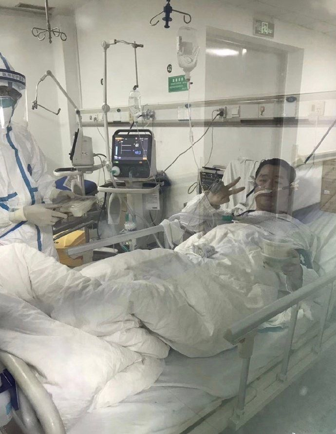 2月2日，彭银华在金银潭医院。图片来源网络