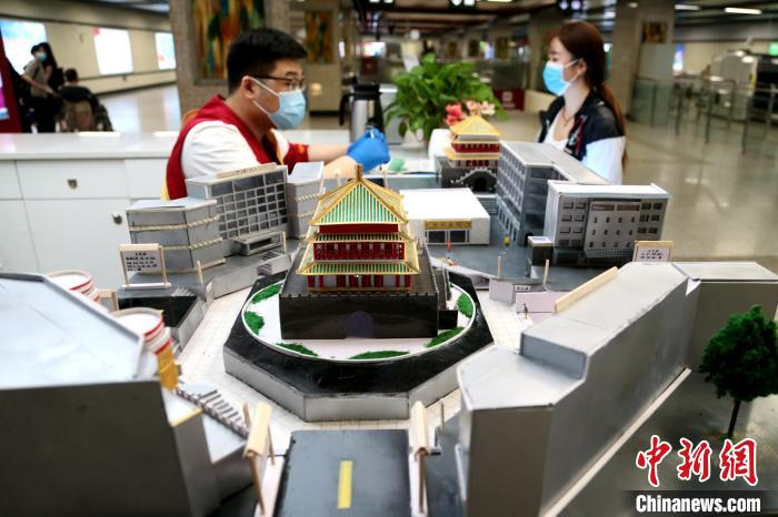 图为钟楼地下盘道立体模型。　张远 摄