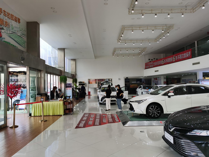 图为北京现代唐山海洋店。