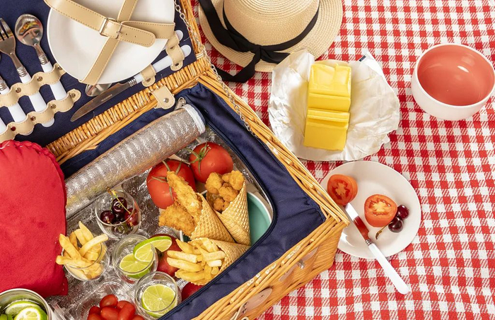 没有竹篮的中产野餐是不及格的。| 图片来源：视觉中国