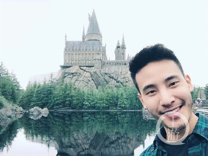 方浩文给小丽发的“自拍照”。/受访者供图