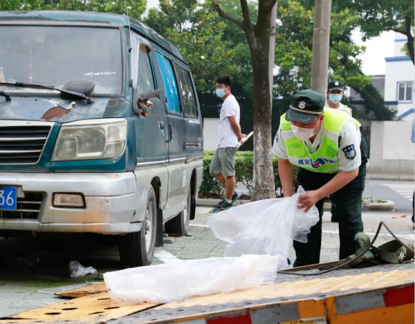 图说：整治非法改造的洗车店点位。嘉定区城运中心供图