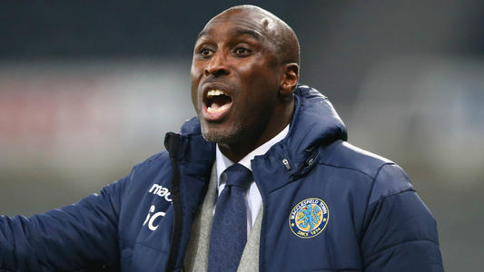 同样作为英格兰足坛传奇，坎贝尔只能混迹低级别联赛执教。