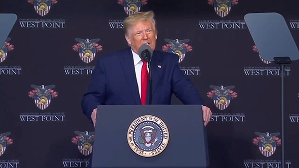 美国总统特朗普出席纽约州西点军校的毕业典礼