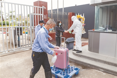 ■得利钟表带动15家配套企业共同复工，员工顺利返岗 受访单位供图