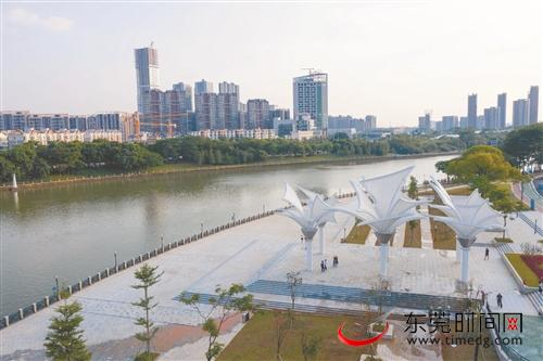 ■三江六岸——万江龙舟竞渡公园 记者 郑琳东 摄