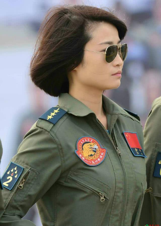 必须向中国空军金头盔敬礼，只为致敬飞行英雄，我们不能忘记余旭