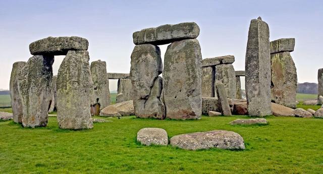 考古学家在巨石阵附近发现新石器时代遗址