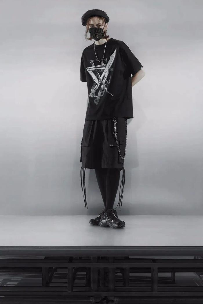 潮闻快食 | Dior x AJ1 开始接受抽签登记；KITH 2020 夏季系列 LOOKBOOK 释出